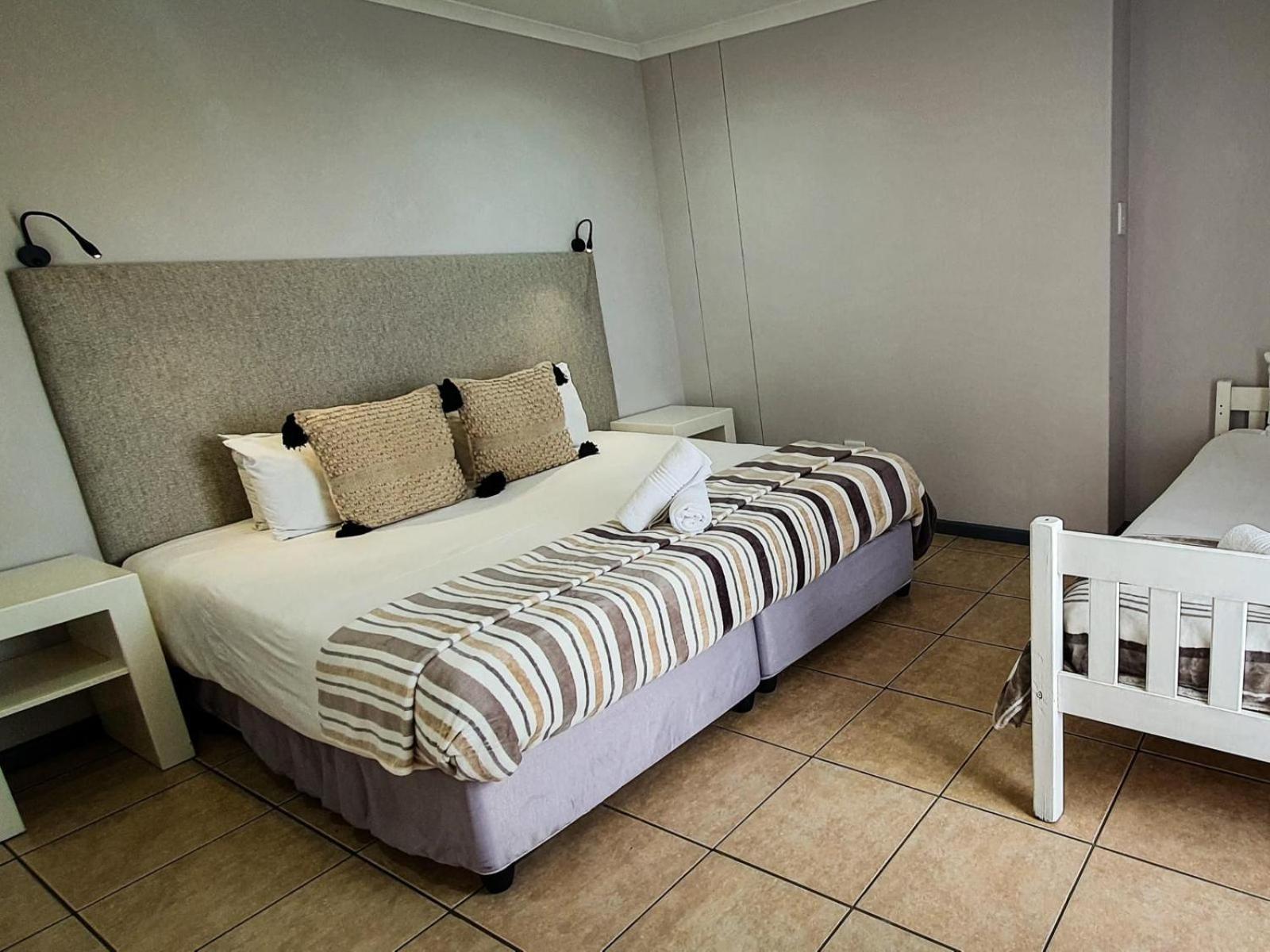 Point Village Hotel And Self Catering มอสเซิลเบย์ ห้อง รูปภาพ