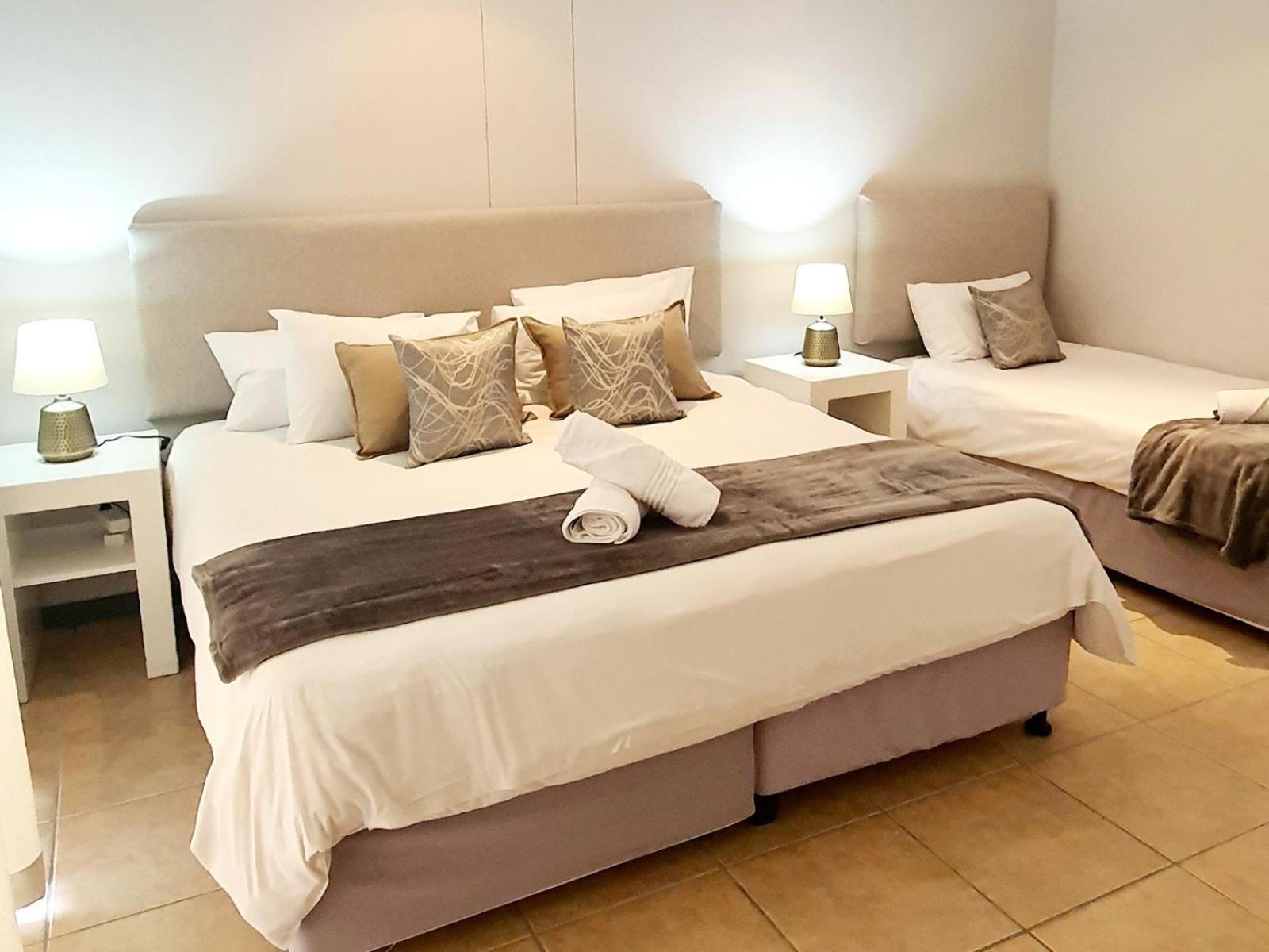 Point Village Hotel And Self Catering มอสเซิลเบย์ ห้อง รูปภาพ