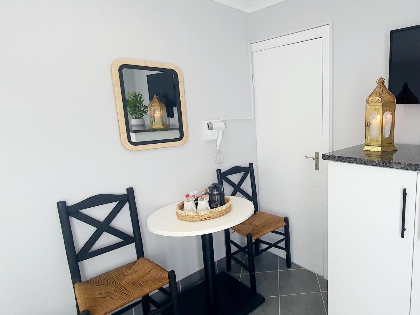 Point Village Hotel And Self Catering มอสเซิลเบย์ ภายนอก รูปภาพ