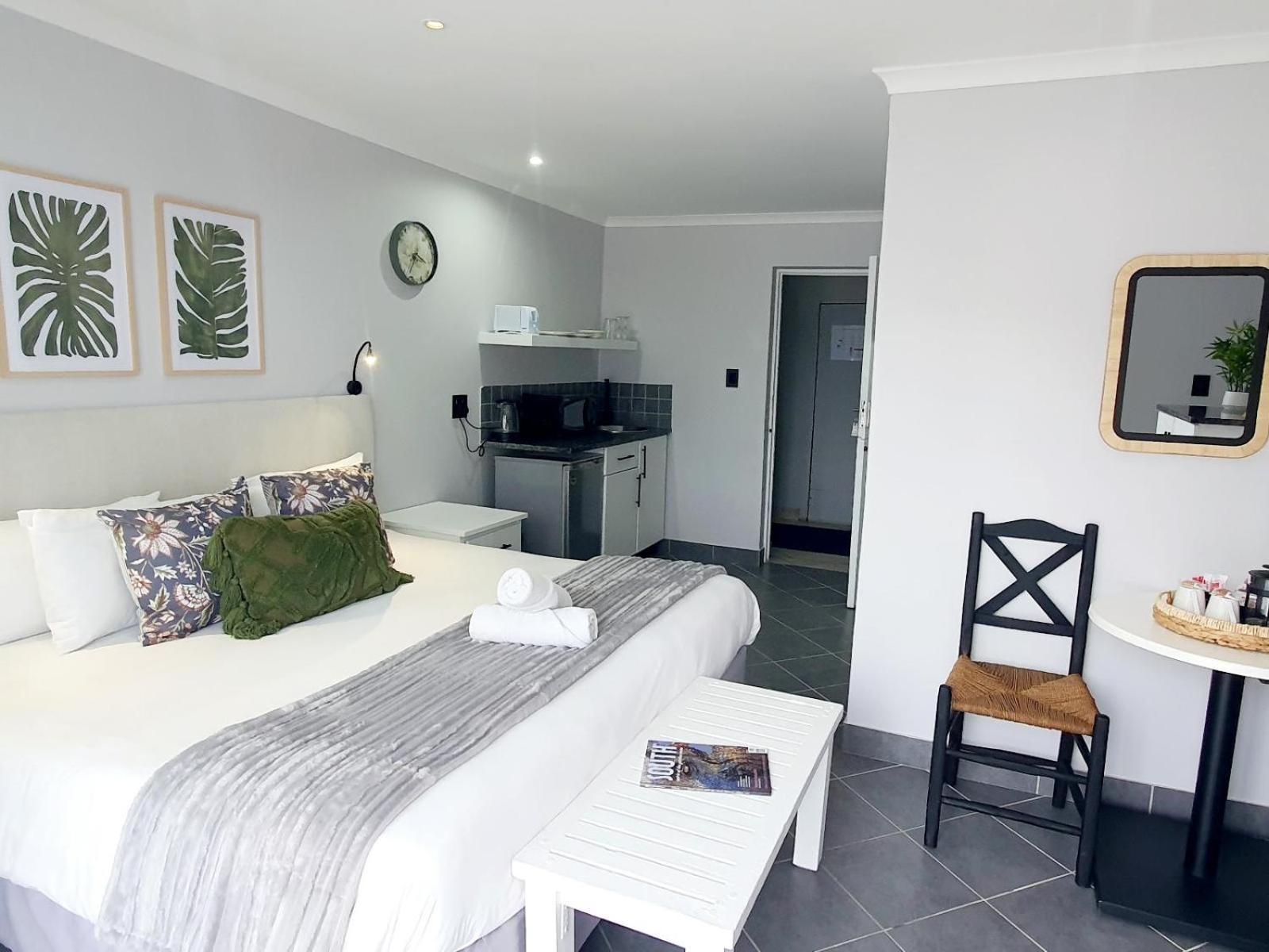 Point Village Hotel And Self Catering มอสเซิลเบย์ ภายนอก รูปภาพ